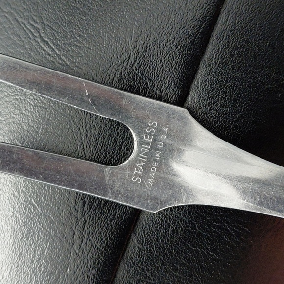 Vintage Grooming Fork with Silver and Brown Handle - Picture 2 of 5